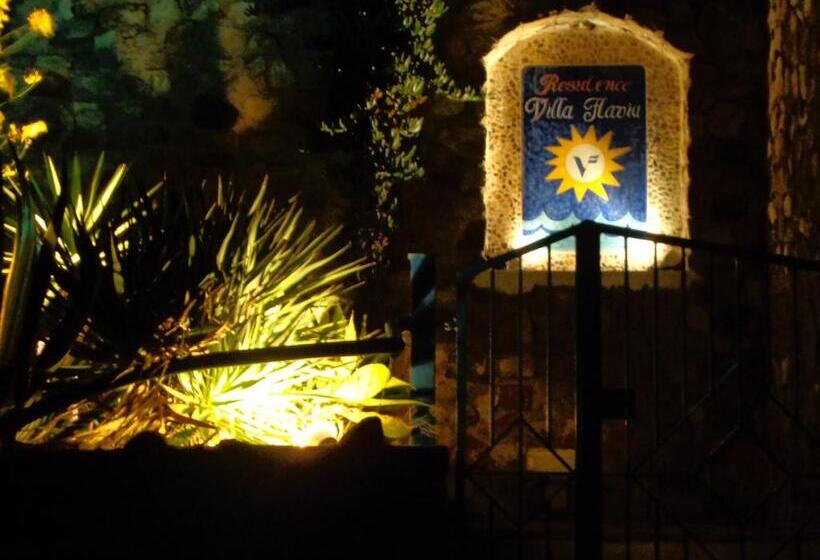 تختخواب و صبحانه Villa Flavia   Adults Only