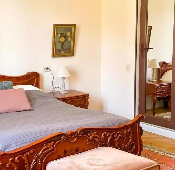 پانسیون Samno Guest House