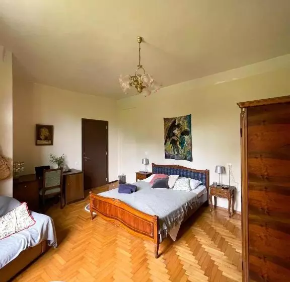 پانسیون Samno Guest House