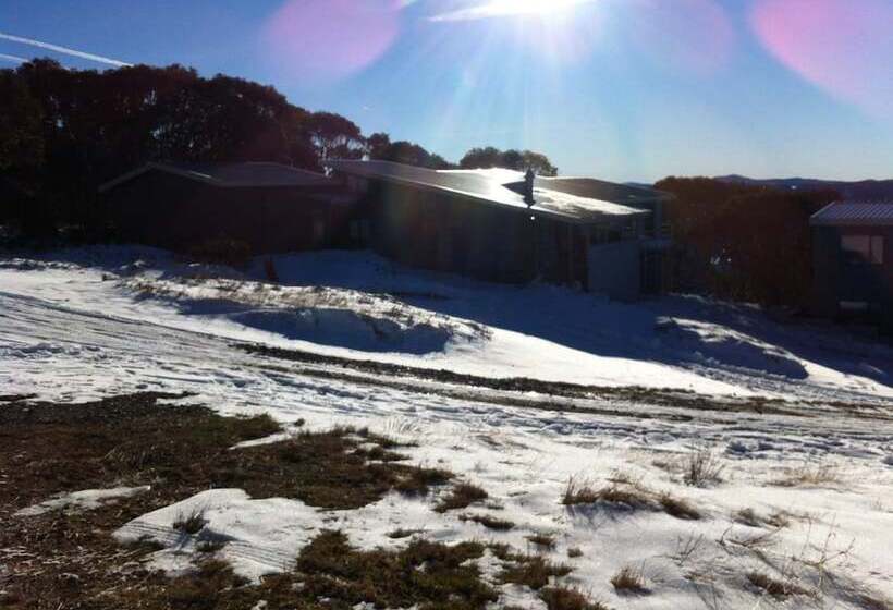 בית מלון כפרי Ski Club Of East Gippsland