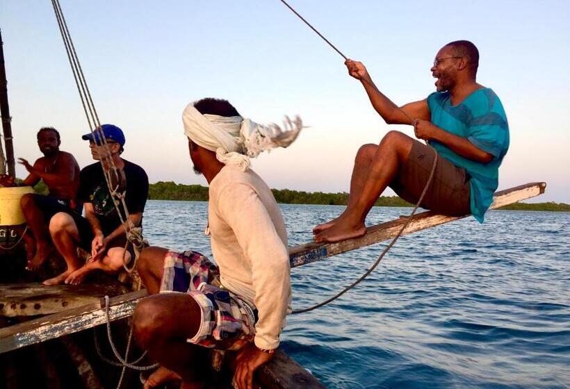 پانسیون Amu House