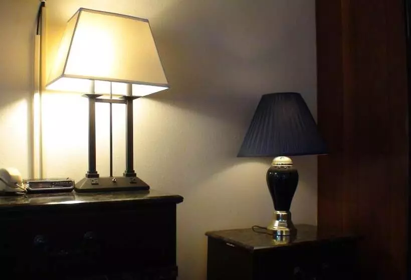 Motelli Schuyler Inn