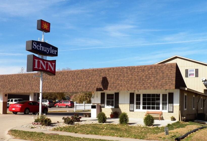 Мотель Schuyler Inn