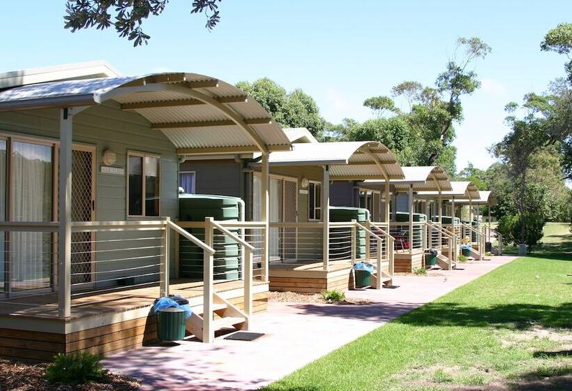 Отель Lakesea Park