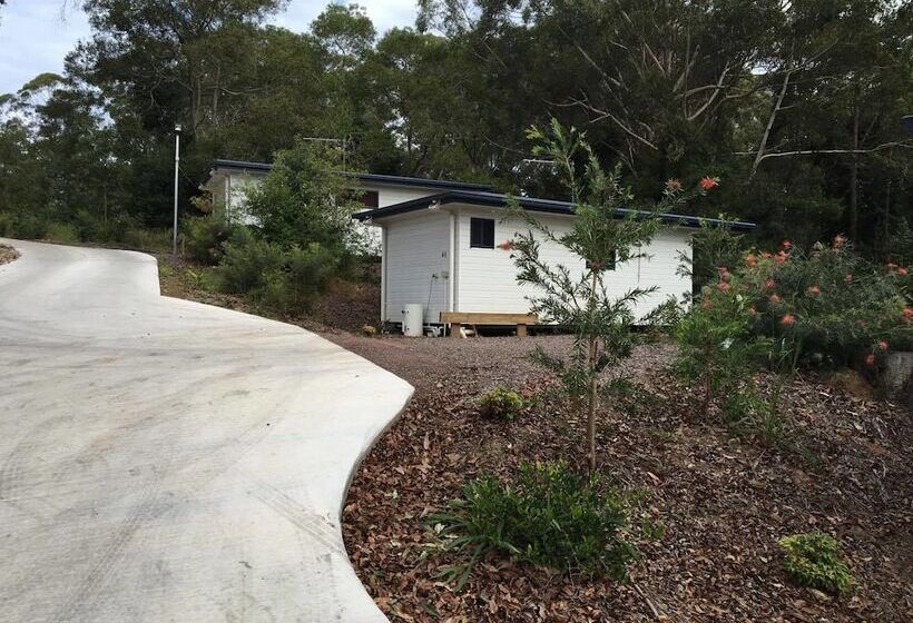 בית מלון כפרי Mapleton Cabins & Caravan Park