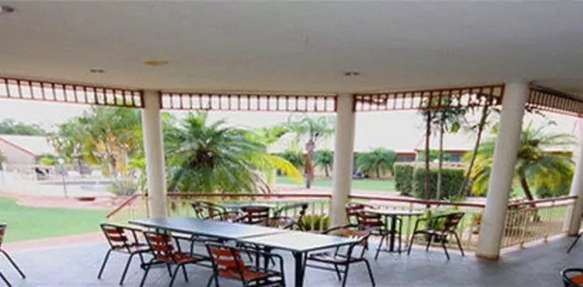 مُتل Western Heritage Motor Inn