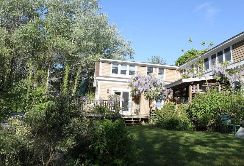 بنسيون Chatham Guest Rooms