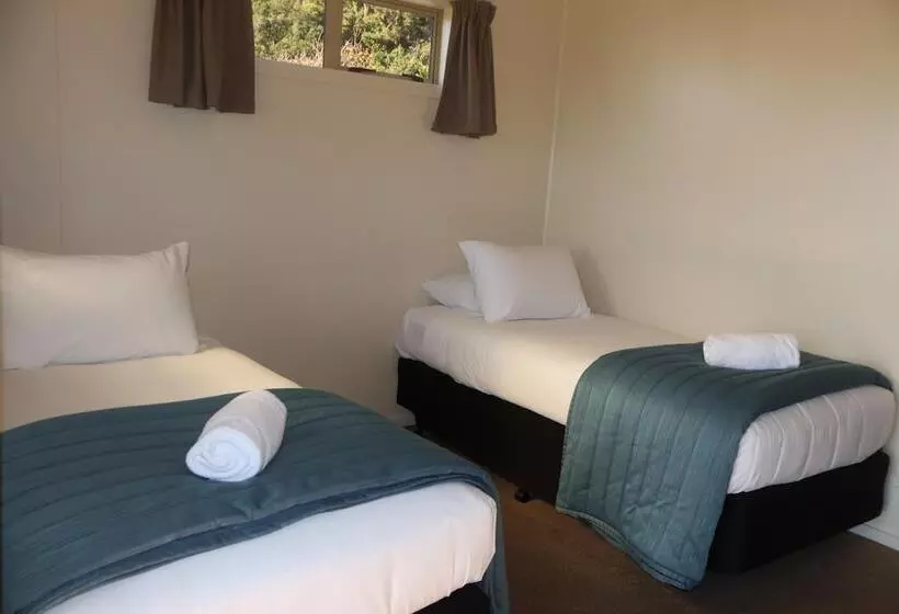 Lomakeskus Pohara Beach Top 10 Holiday Park