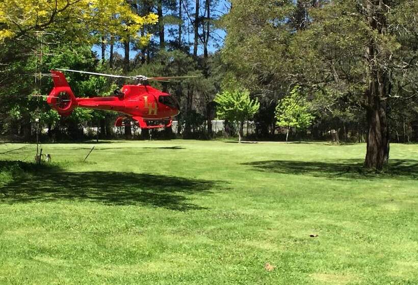 Woodlands Rainforest Retreat