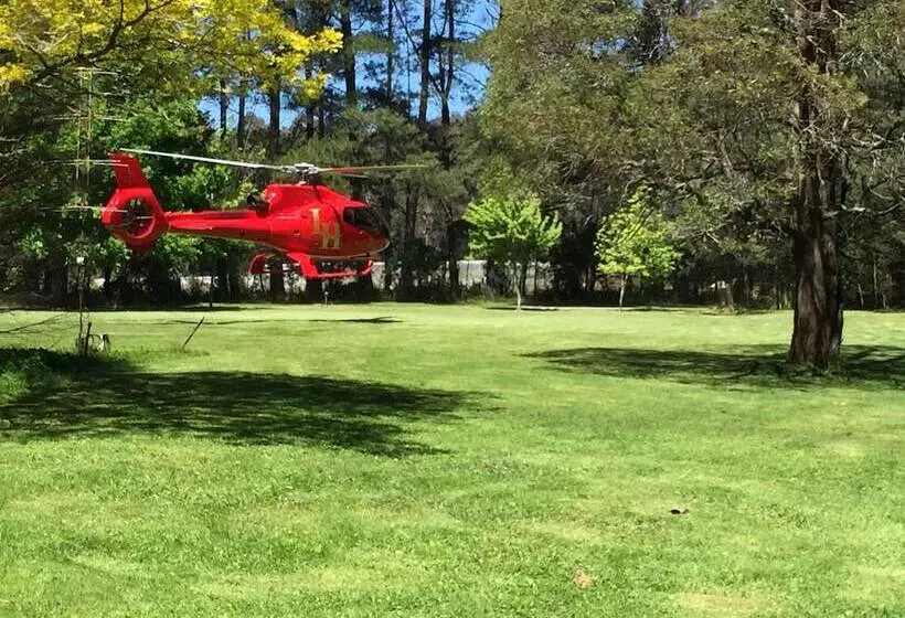 Woodlands Rainforest Retreat