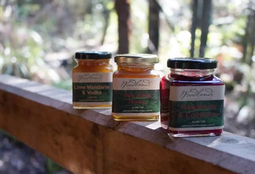 Woodlands Rainforest Retreat