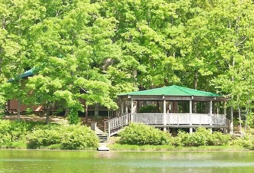 Hotelli Natchez Trace Rv Campground