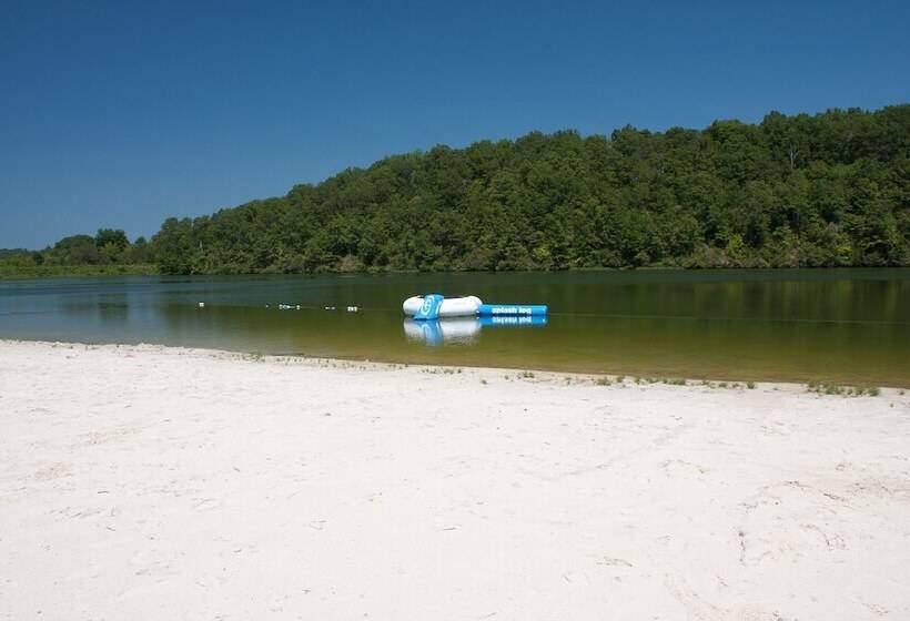 בית מלון כפרי Natchez Trace Rv Campground