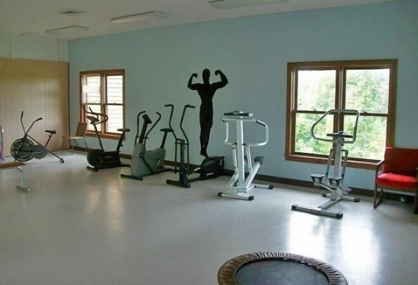 בית מלון כפרי Natchez Trace Rv Campground