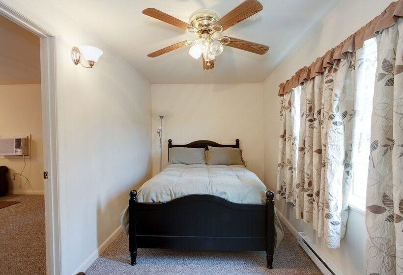 בית מלון כפרי Natchez Trace Rv Campground