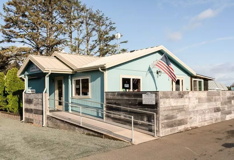 Hotelli Oceanside Beachfront Rv Resort