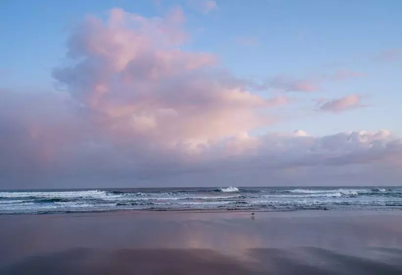 Hotelli Oceanside Beachfront Rv Resort