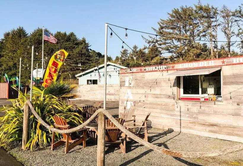 Hotelli Oceanside Beachfront Rv Resort