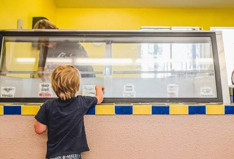 Tahoe Valley Campground