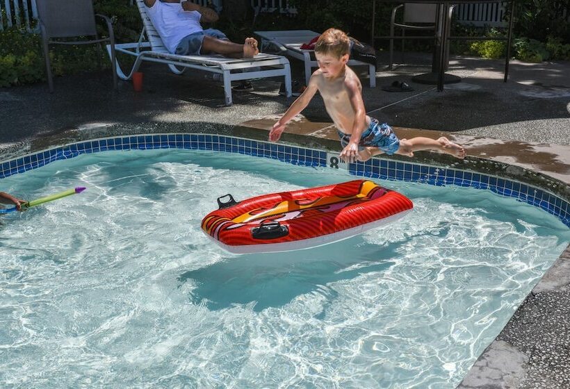 Thunderbird Rv & Camping Resort