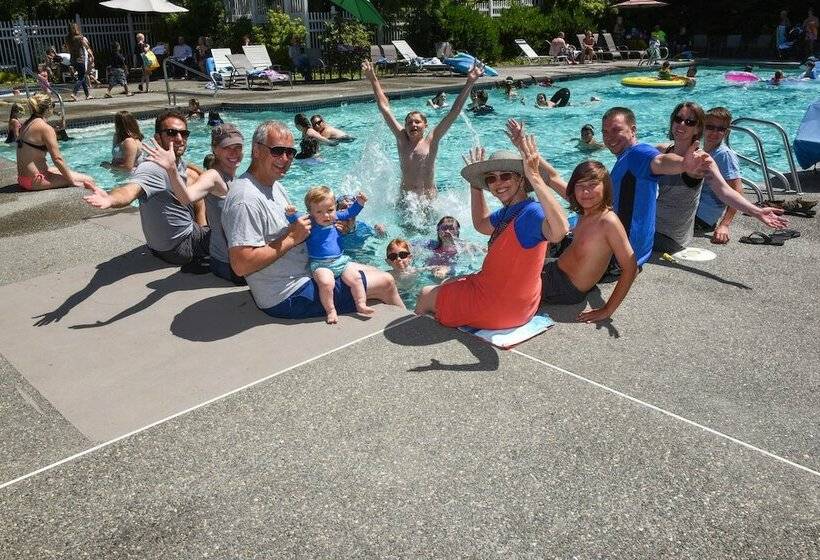 Thunderbird Rv & Camping Resort