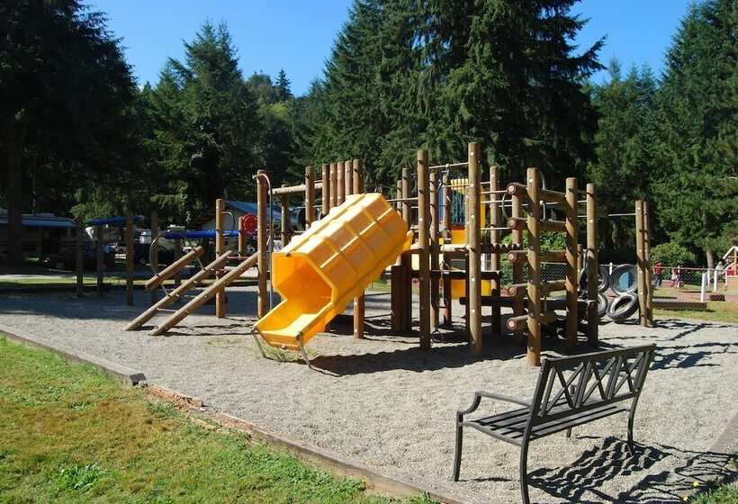 Thunderbird Rv & Camping Resort