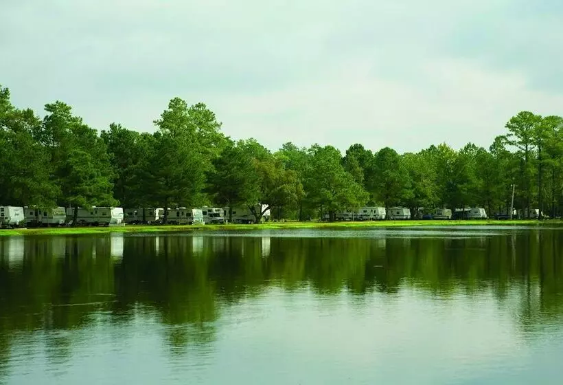Twin Lakes Rv & Camping Resort