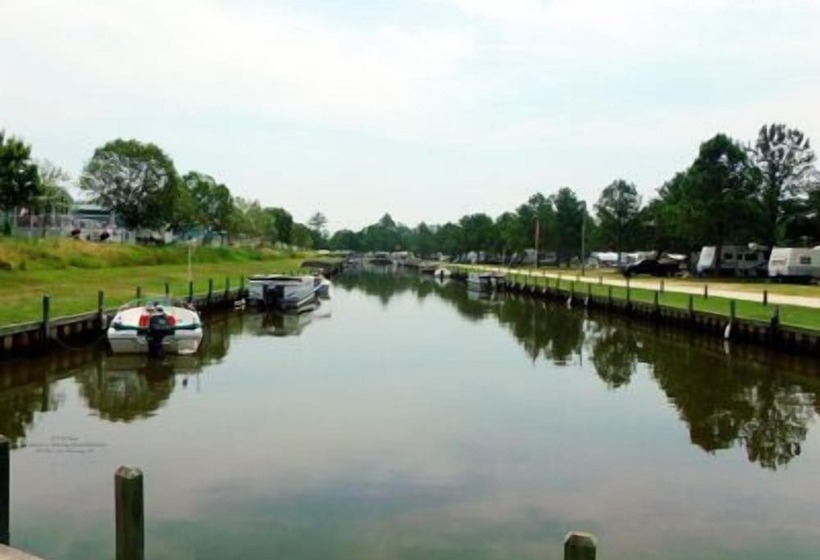 Twin Lakes Rv & Camping Resort