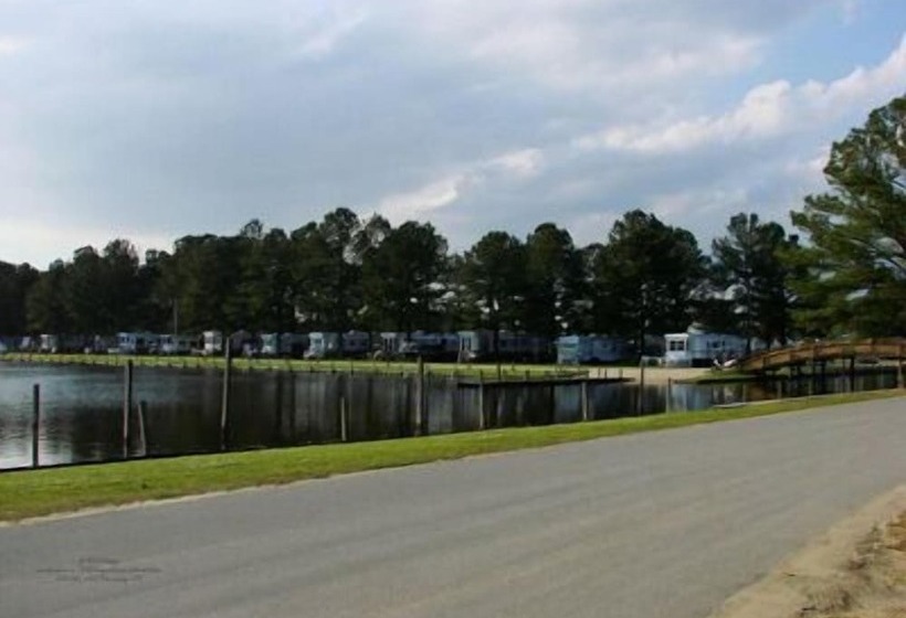 Twin Lakes Rv & Camping Resort