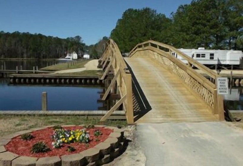 Twin Lakes Rv & Camping Resort