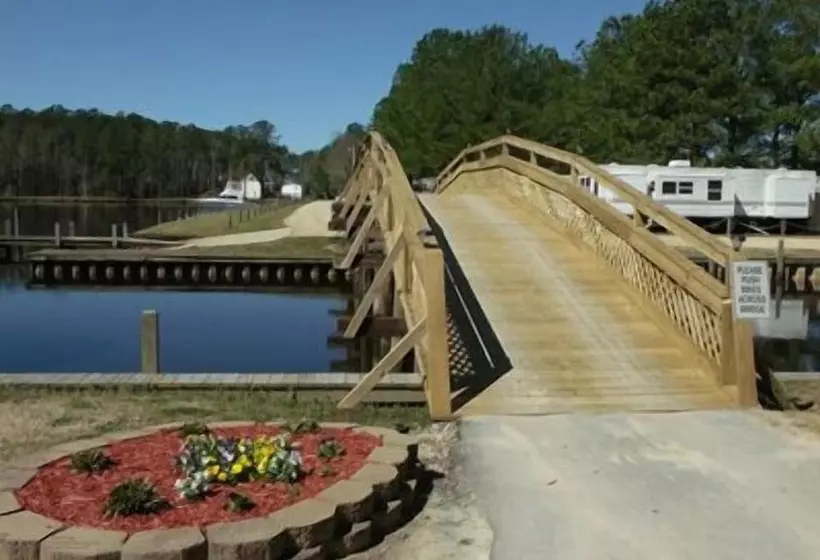 Twin Lakes Rv & Camping Resort