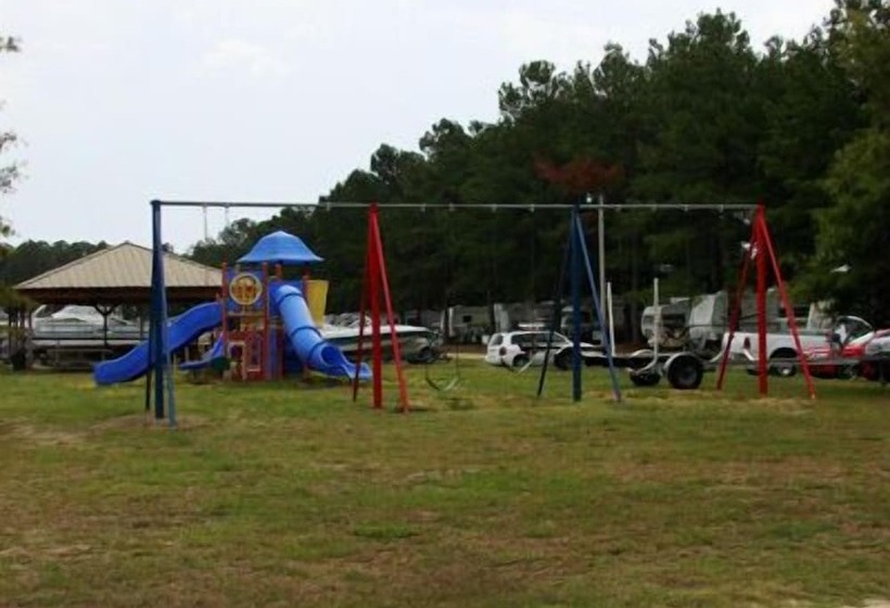 Twin Lakes Rv & Camping Resort