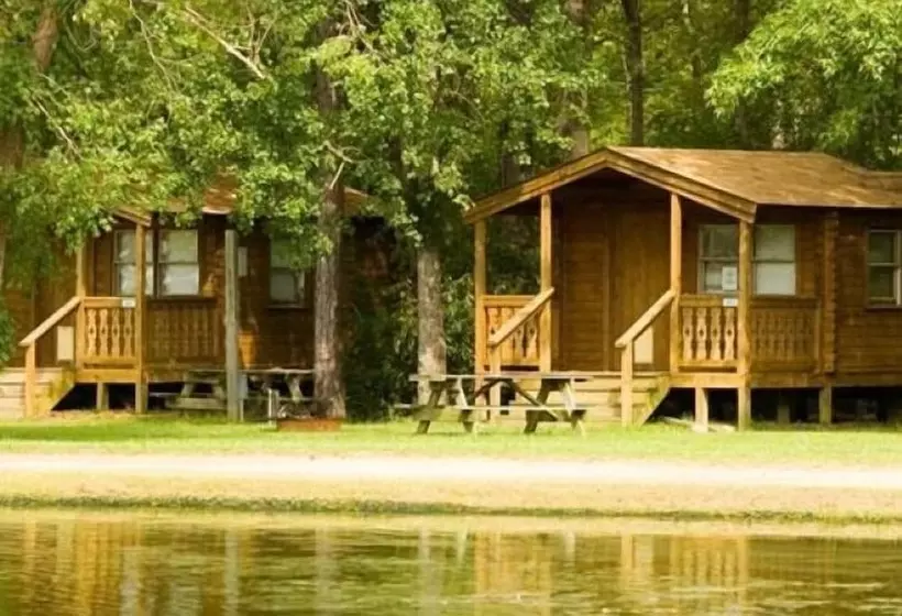 Twin Lakes Rv & Camping Resort