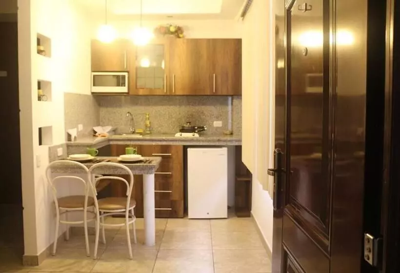 ホテル El Patio Suites Ii