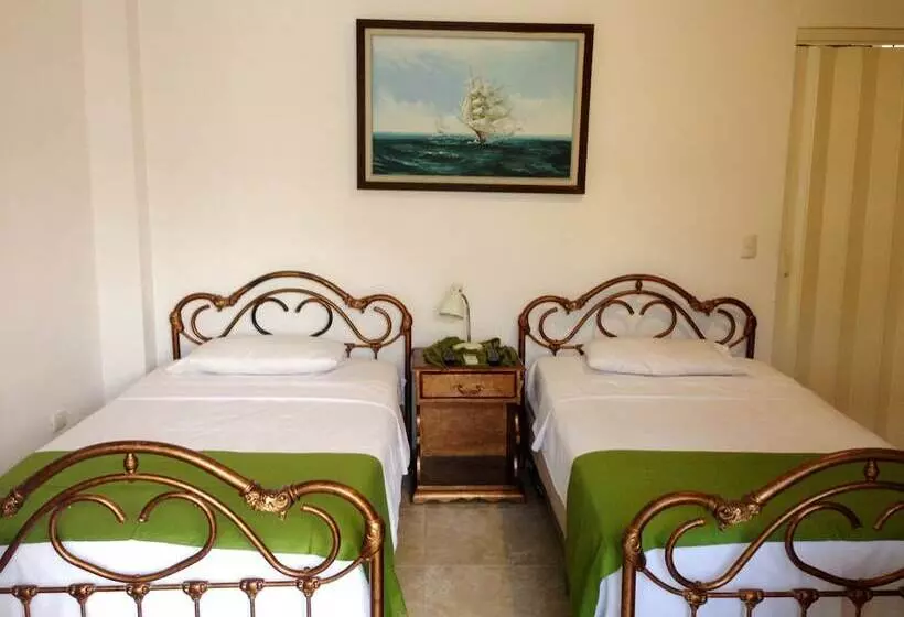 ホテル El Patio Suites Ii