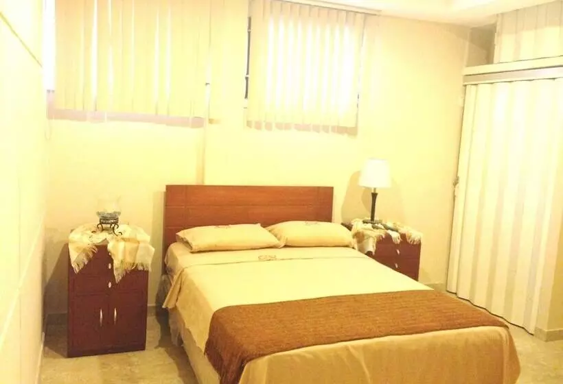 ホテル El Patio Suites Ii