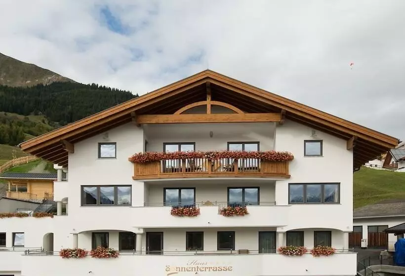 Hotelli Haus Sonnenterrasse