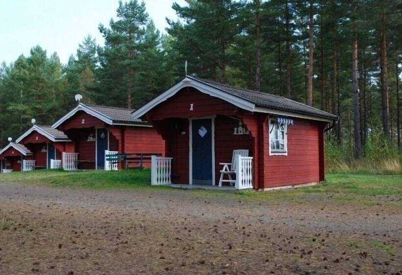בית מלון כפרי Hyltena Stugby Campground
