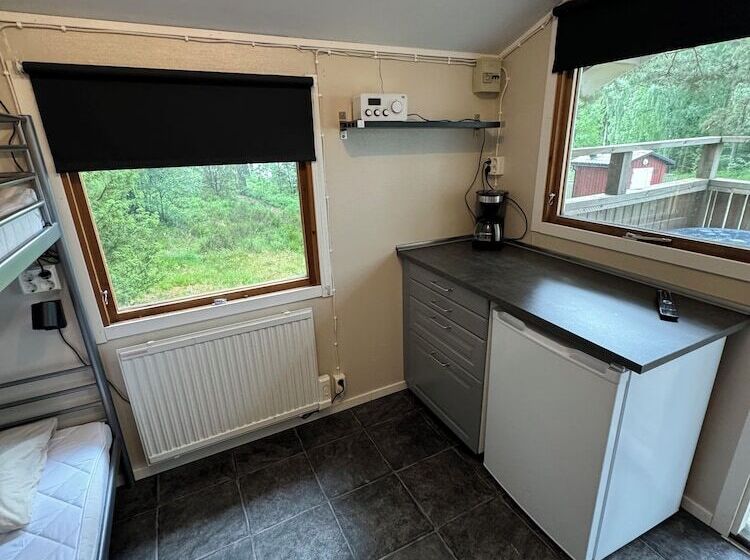 בית מלון כפרי Hyltena Stugby Campground