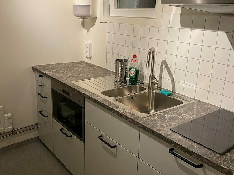 בית מלון כפרי Hyltena Stugby Campground