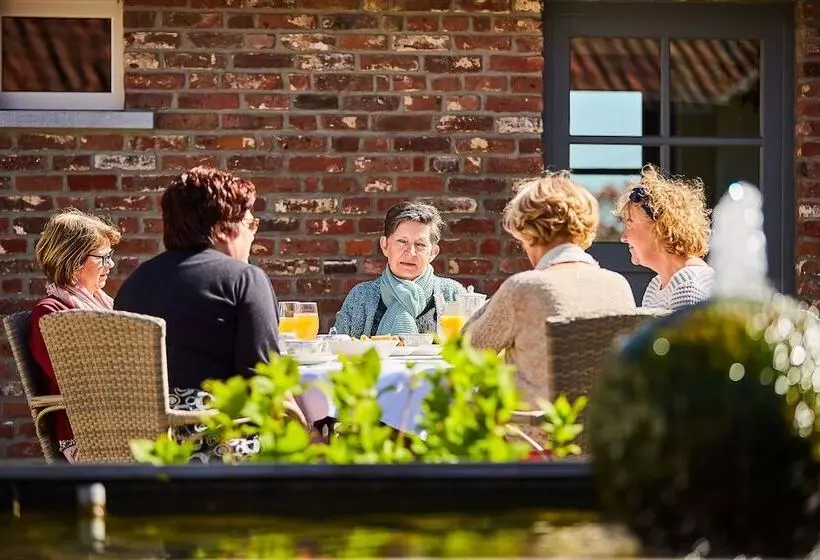 ペンション Wellness B&b De Zevenslaper