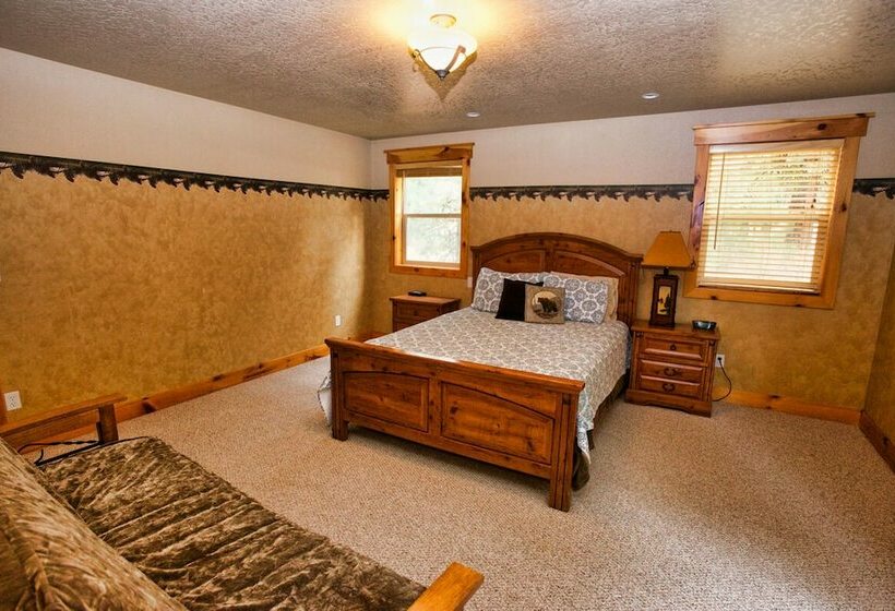 Cascade Multifamily Cabin By Casago Mccall Donerightmanagement