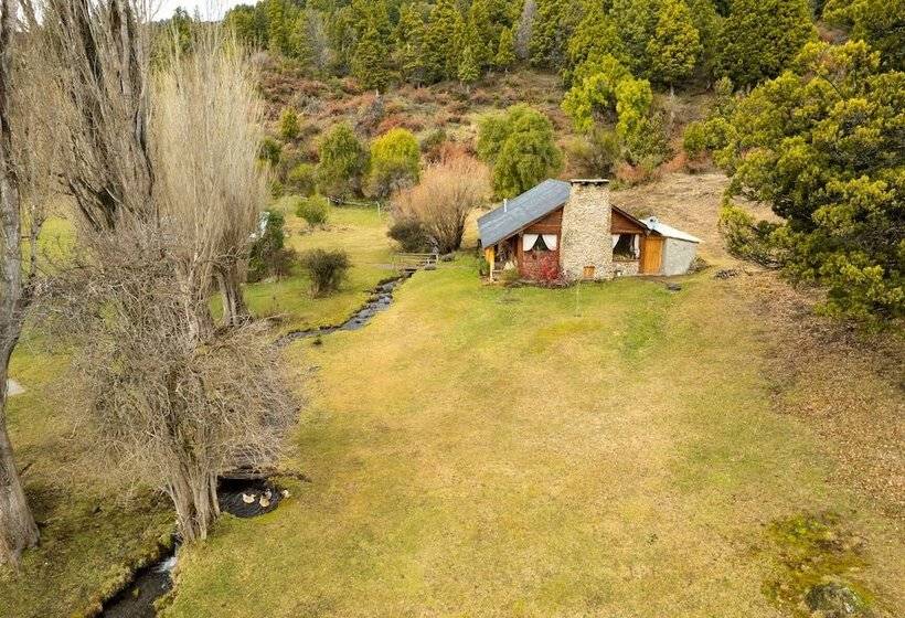 فندق Valle Del Carrileufu