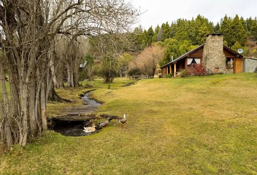 Hotelli Valle Del Carrileufu