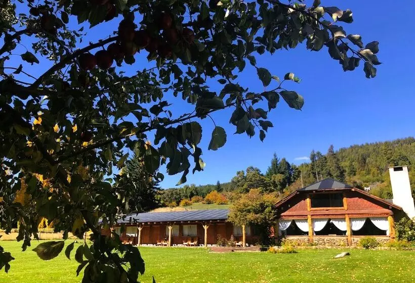 Hotelli Valle Del Carrileufu