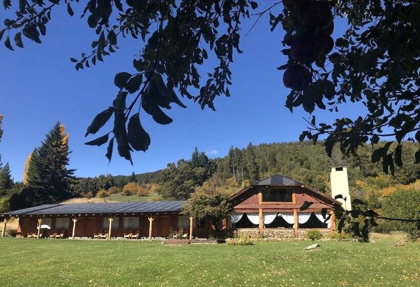 فندق Valle Del Carrileufu