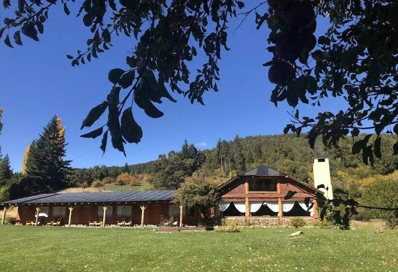 Hotelli Valle Del Carrileufu