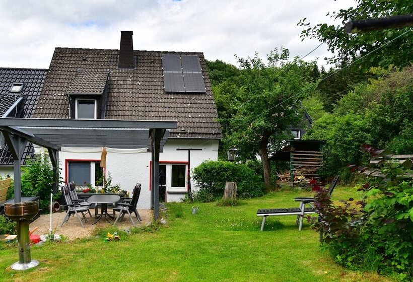 بنسيون Toms Gästehaus