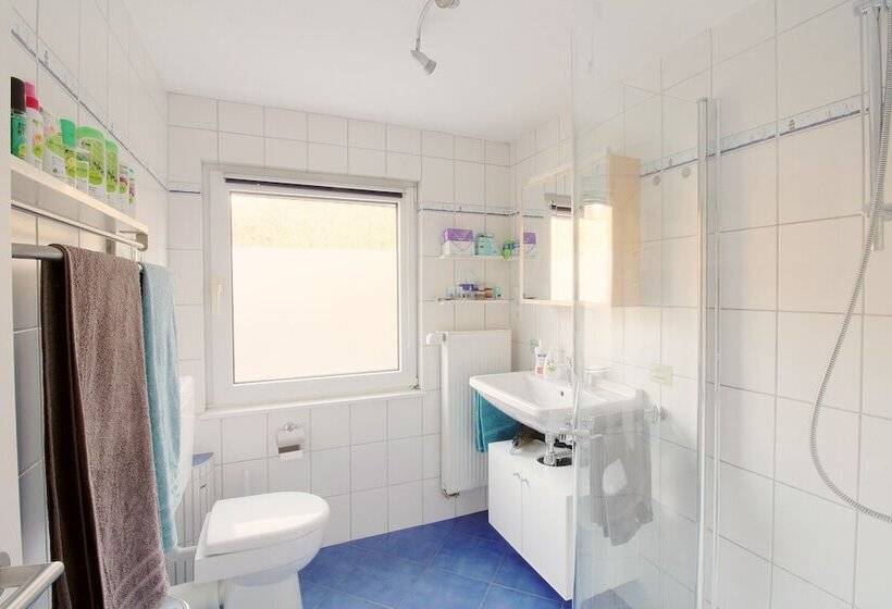 بنسيون Toms Gästehaus