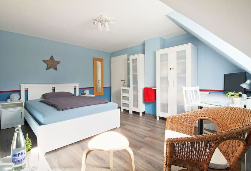 بنسيون Toms Gästehaus